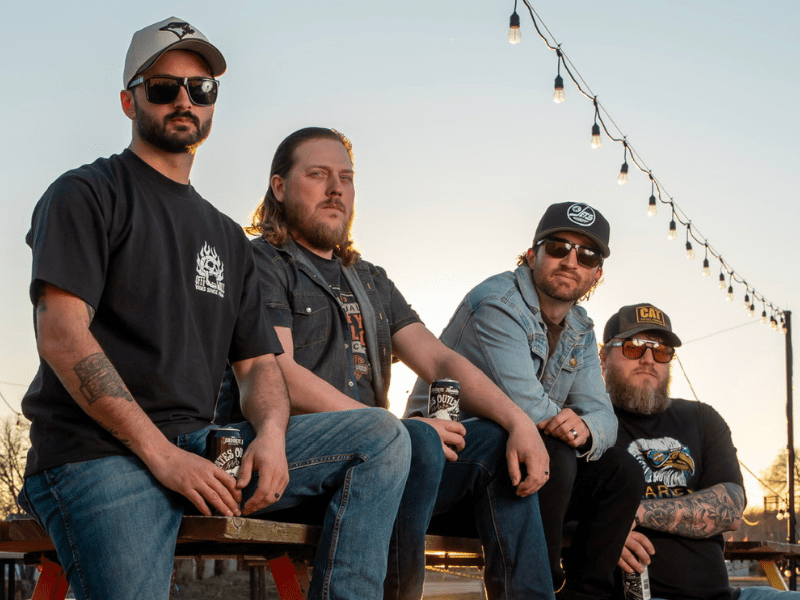 Kates Outlaw Celebrate New Album Echo of the&nbsp;Engines
